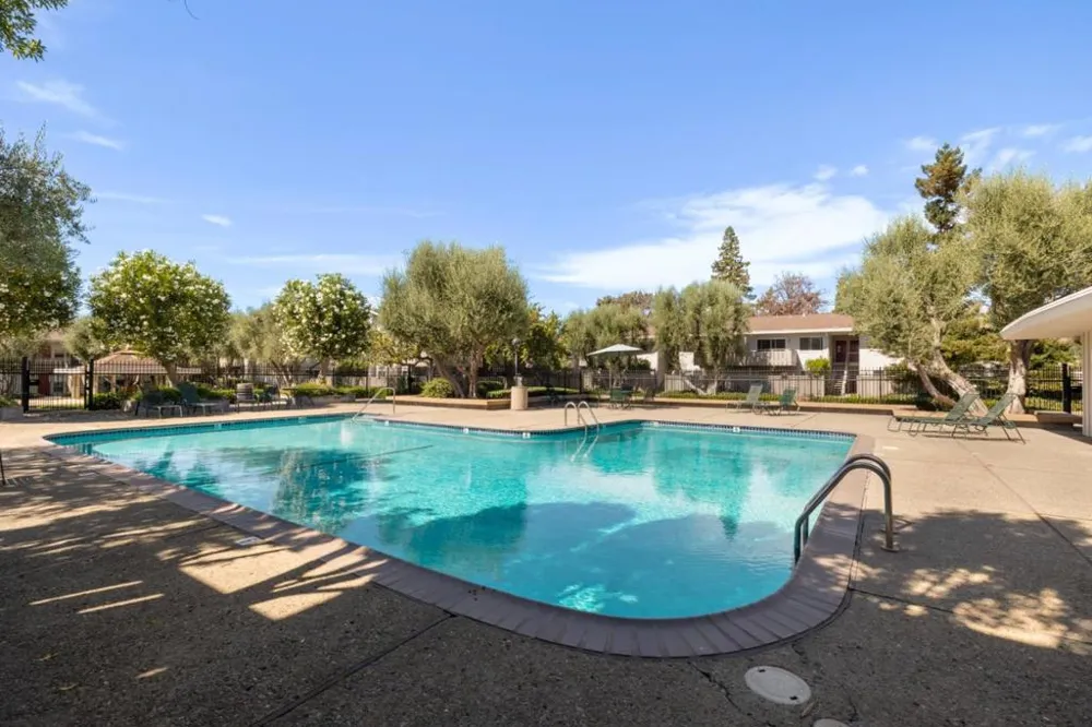 255 S Rengstorff Avenue #56 Mountain View, CA 94040