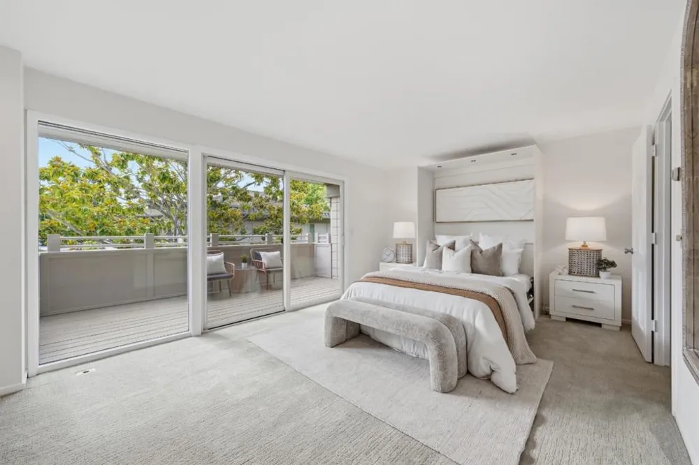 30 Los Altos Square Los Altos, CA 94022