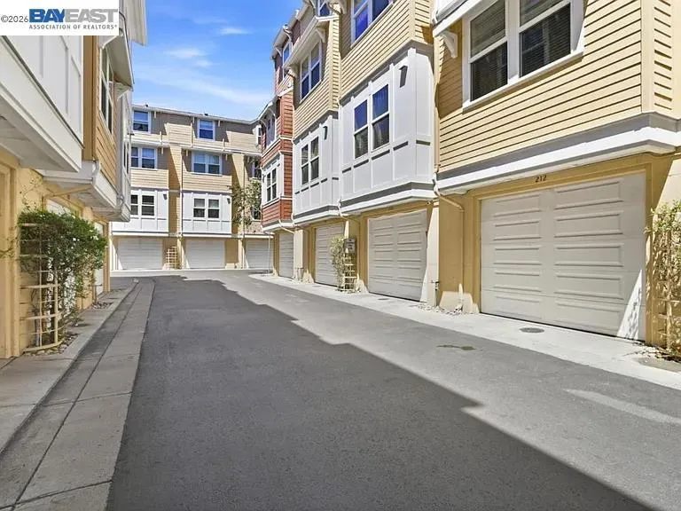 206 Grayson Ter San Jose, CA 95126
