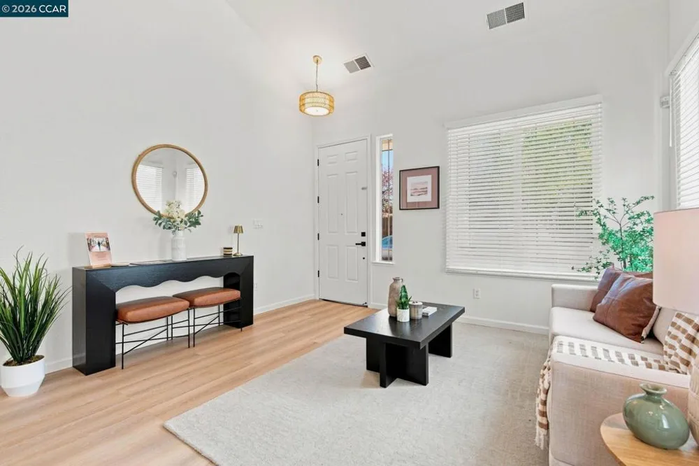 605 Charleston St Pittsburg, CA 94565