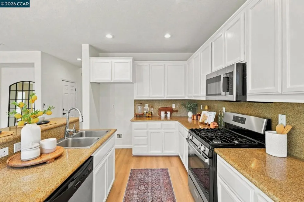 605 Charleston St Pittsburg, CA 94565