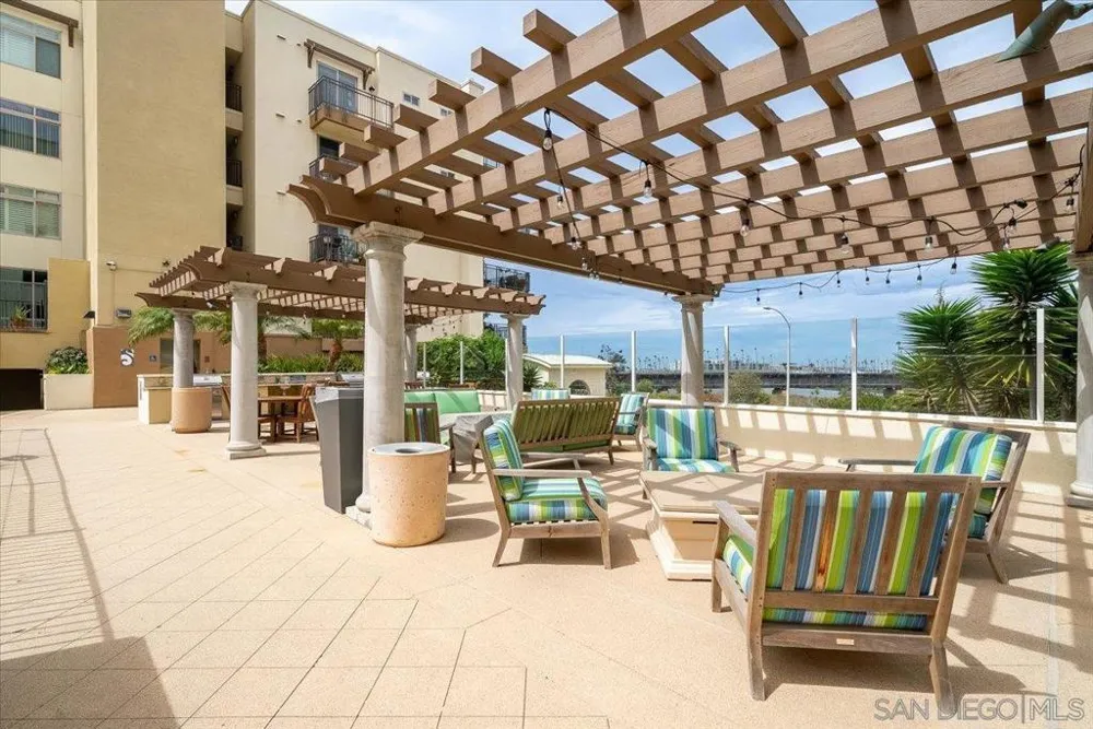 1019 Costa Pacifica Way #1302 Oceanside, CA 92054