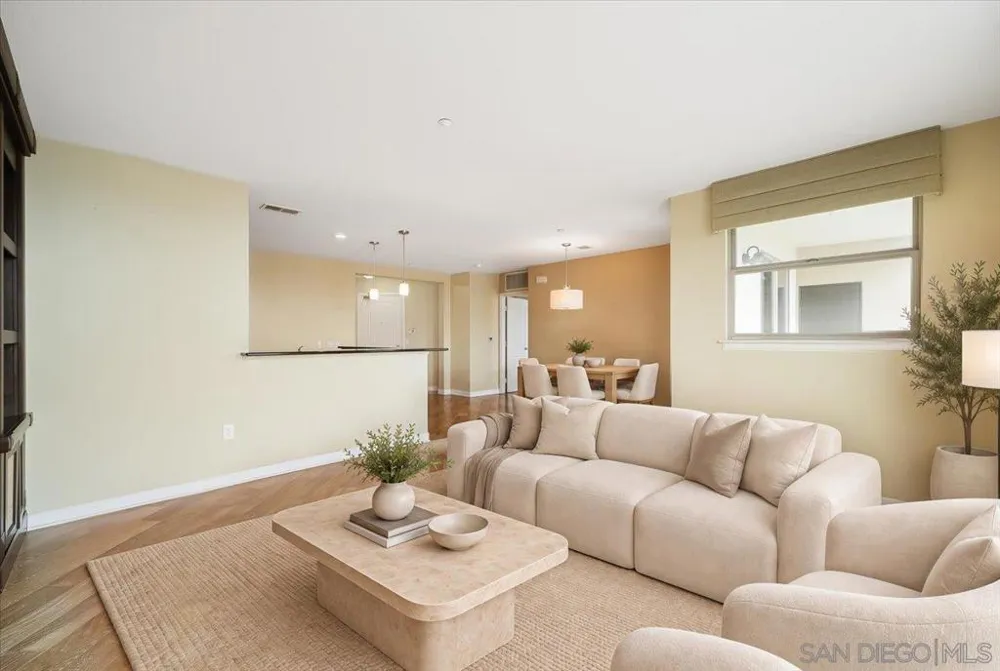 1019 Costa Pacifica Way #1302 Oceanside, CA 92054