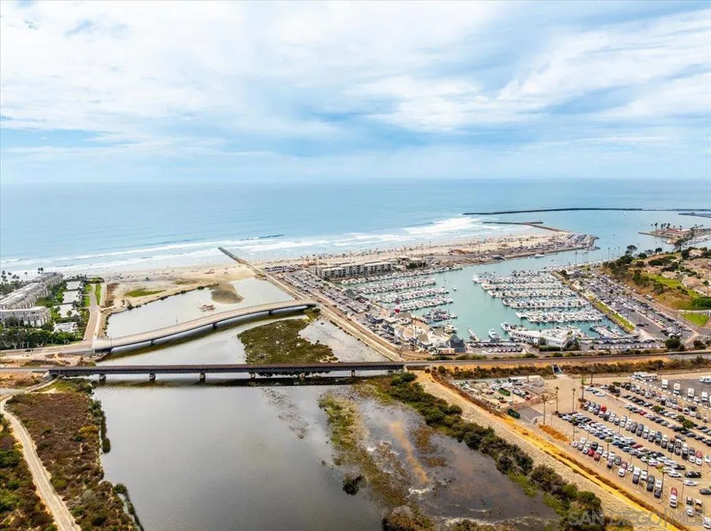 1019 Costa Pacifica Way #1302 Oceanside, CA 92054
