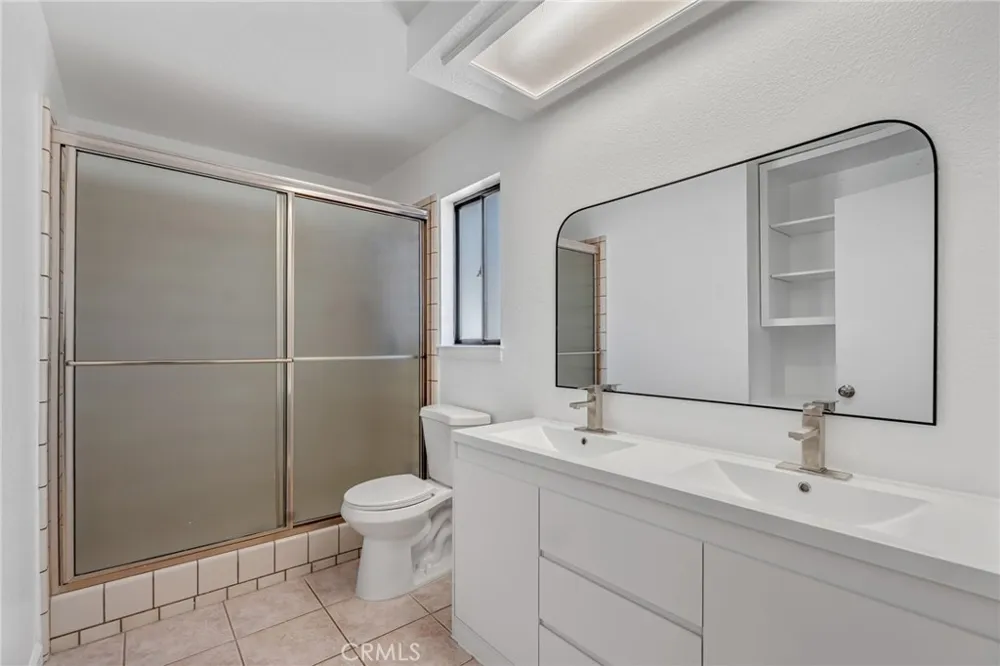 14690 Burgundy Helendale, CA 92342