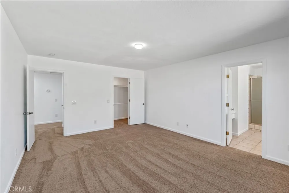 14690 Burgundy Helendale, CA 92342