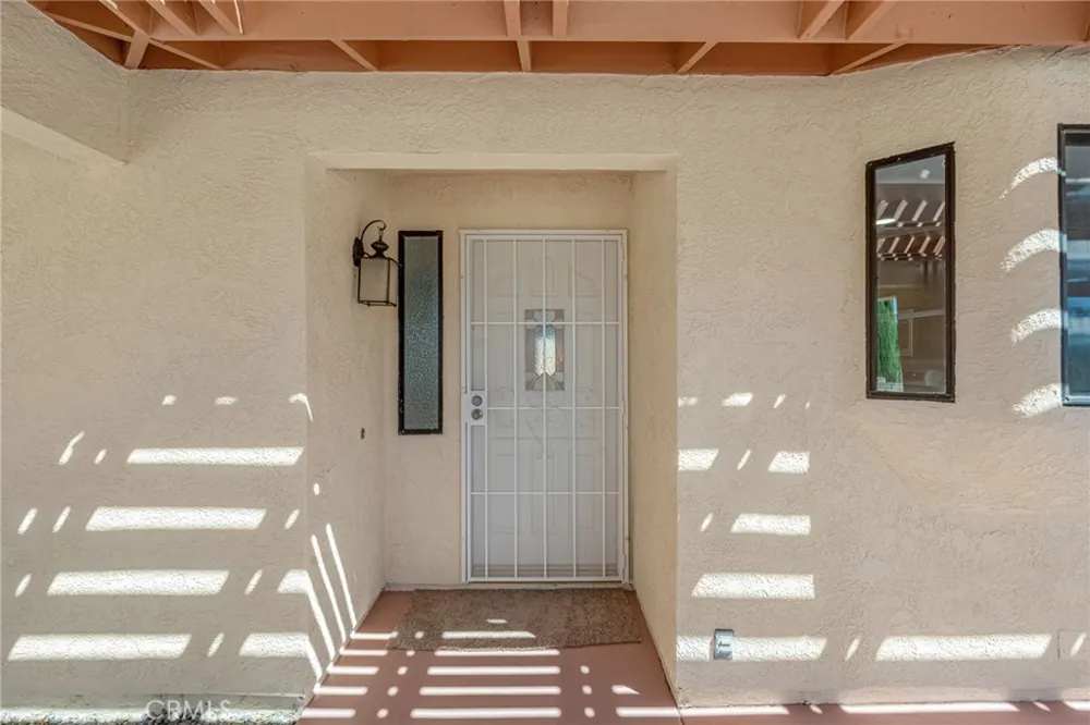 14690 Burgundy Helendale, CA 92342