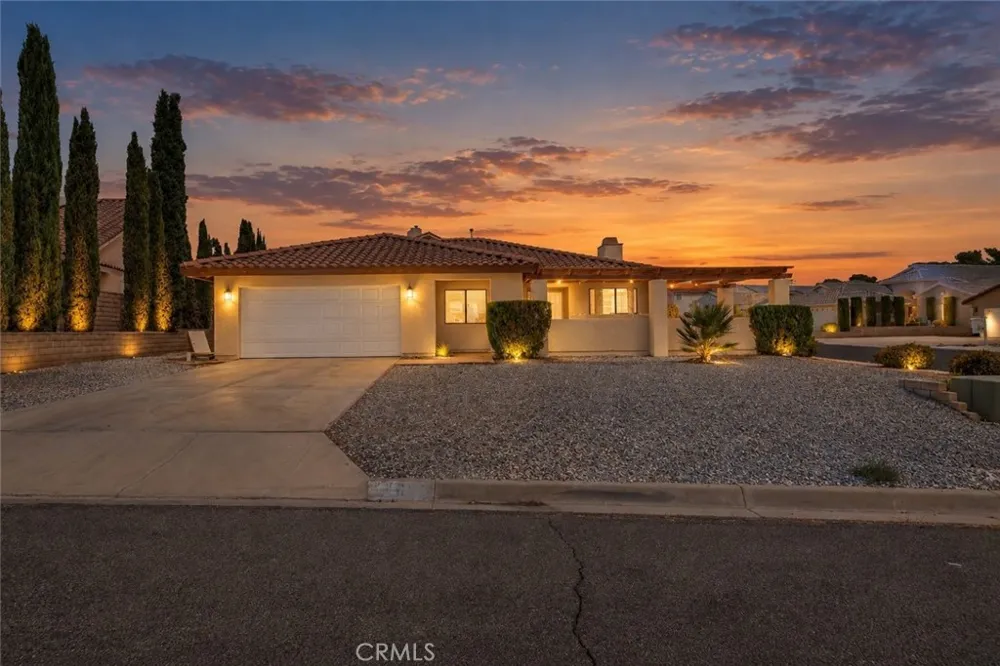 14690 Burgundy Helendale, CA 92342
