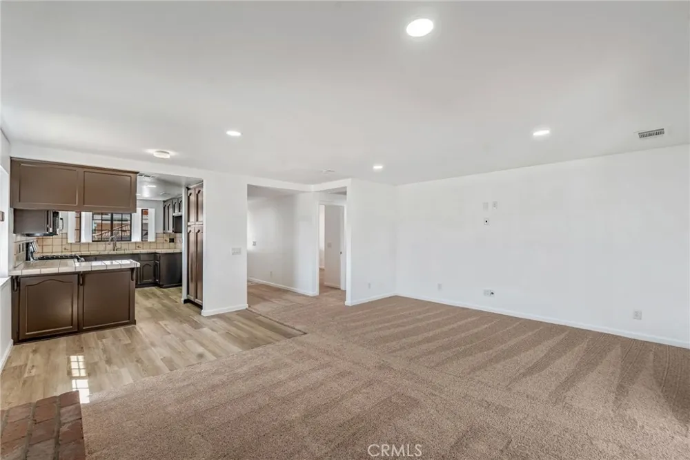 14690 Burgundy Helendale, CA 92342