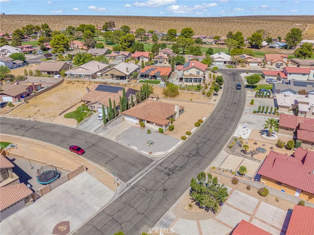 14690 Burgundy Helendale, CA 92342