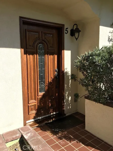 63 Harkness Pasadena, CA 91106