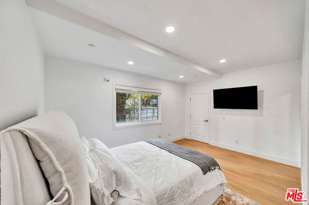 661 W Lemon Avenue Arcadia, CA 91007
