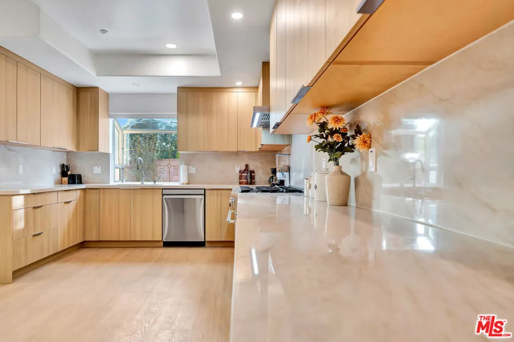 661 W Lemon Avenue Arcadia, CA 91007