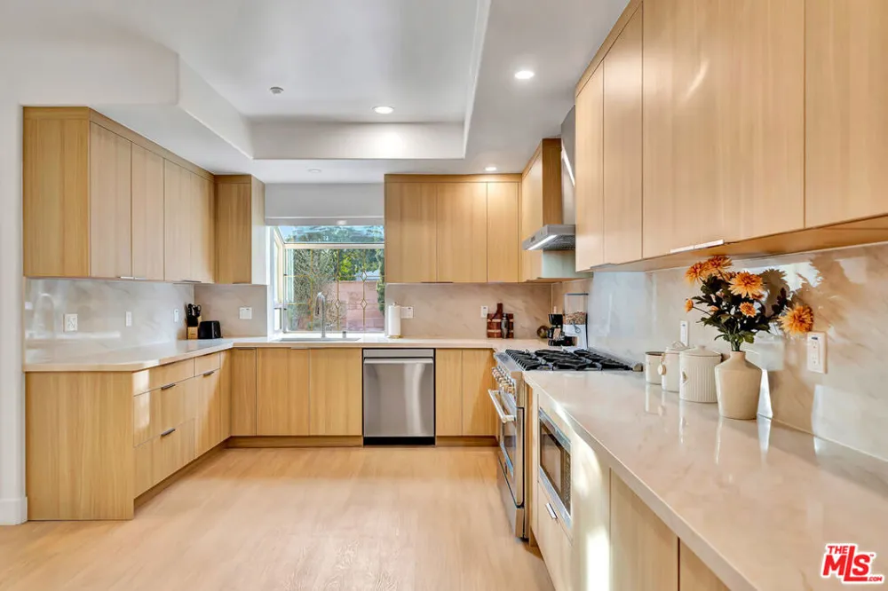 661 W Lemon Avenue Arcadia, CA 91007