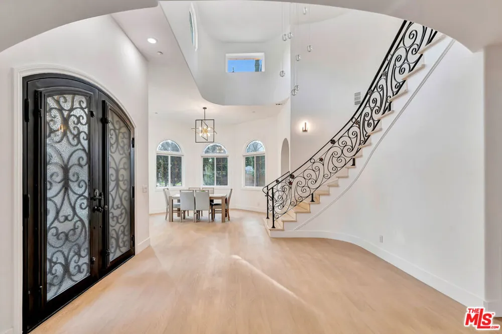 661 W Lemon Avenue Arcadia, CA 91007
