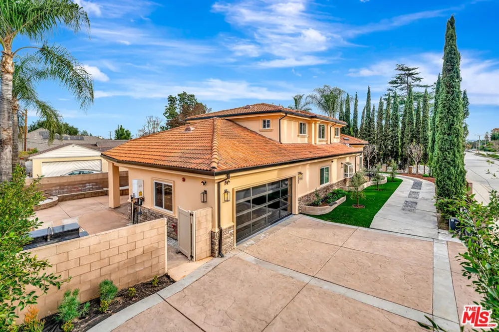 661 W Lemon Avenue Arcadia, CA 91007