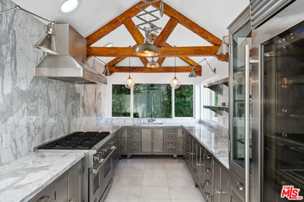 2250 Nichols Canyon Road Los Angeles, CA 90046