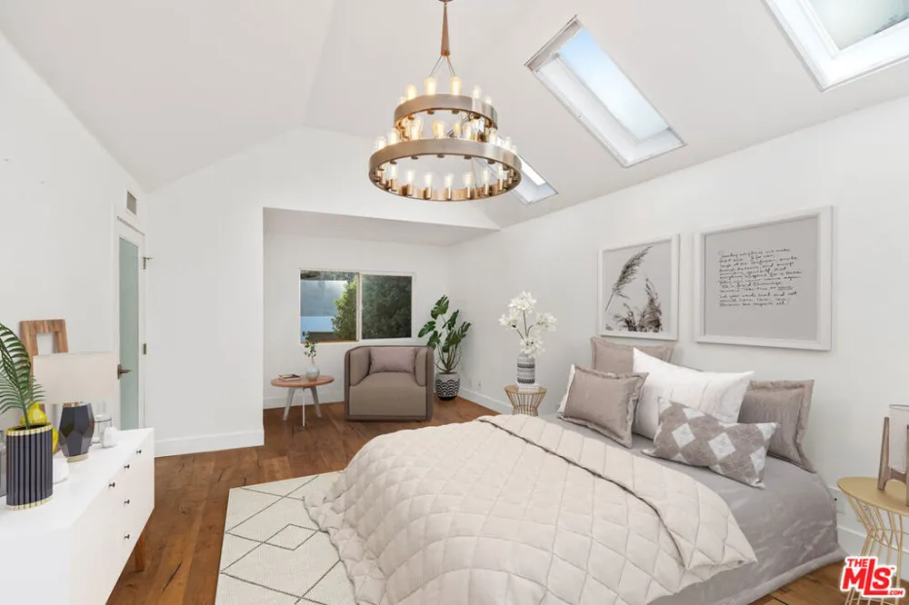 2250 Nichols Canyon Road Los Angeles, CA 90046