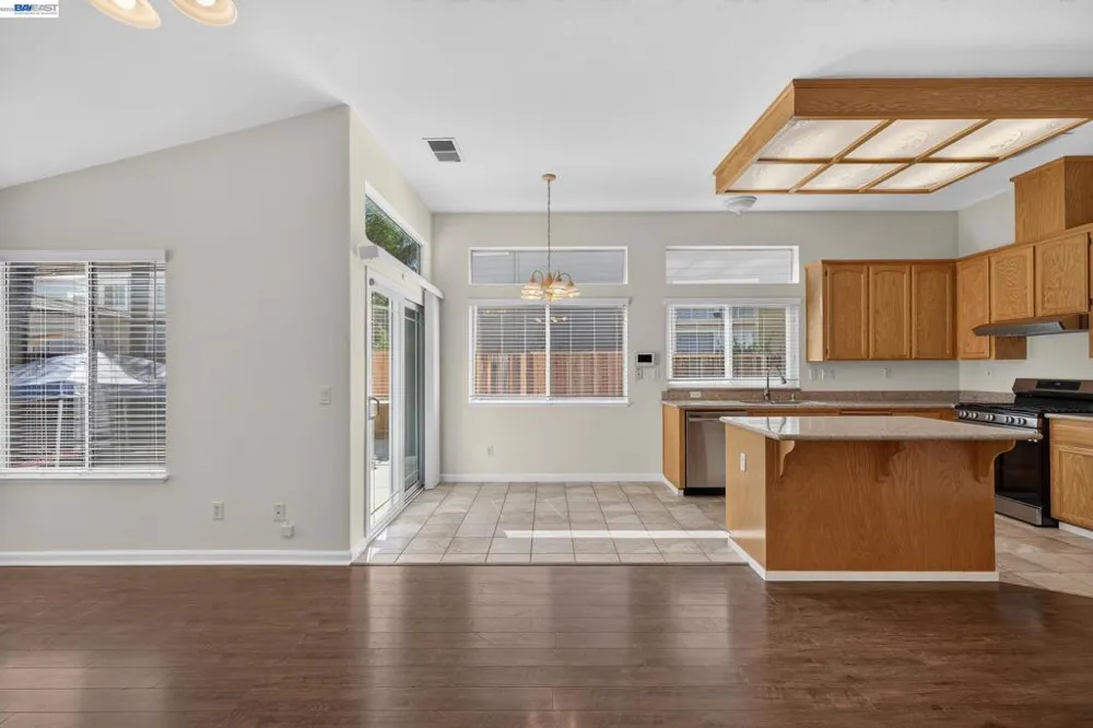 690 Canyonwood Dr. Brentwood, CA 94513