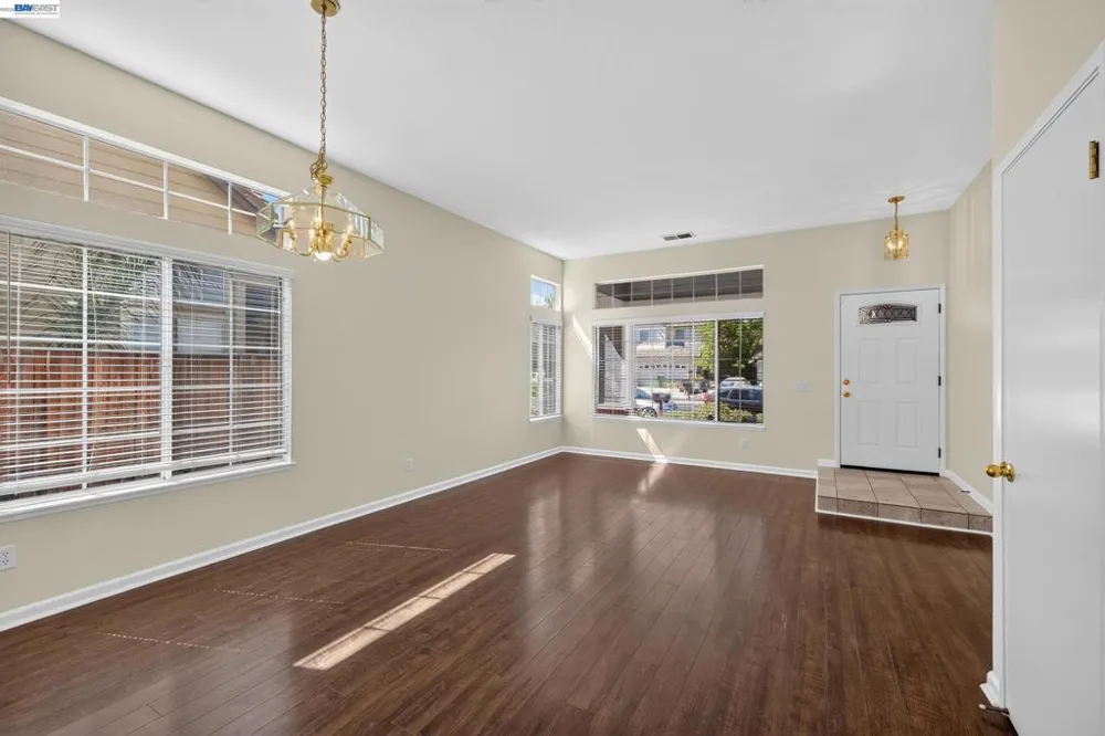 690 Canyonwood Dr. Brentwood, CA 94513