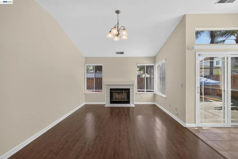 690 Canyonwood Dr. Brentwood, CA 94513