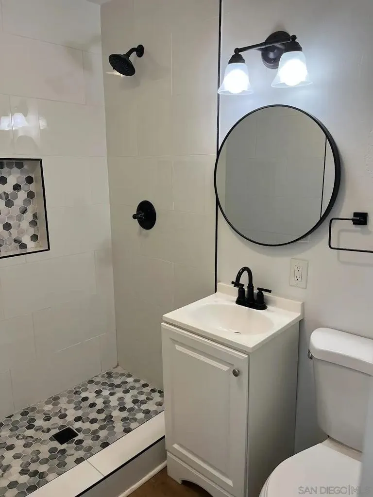 5375 Churchward St #2 San Diego, CA 92114