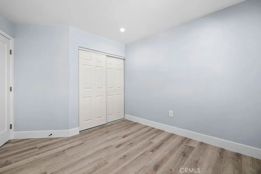 19700 Lull Los Angeles, CA 91306