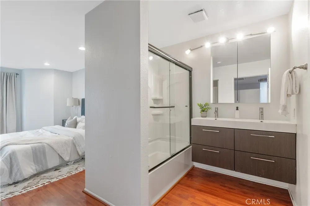 2310 Fairview Street #210 Burbank, CA 91504