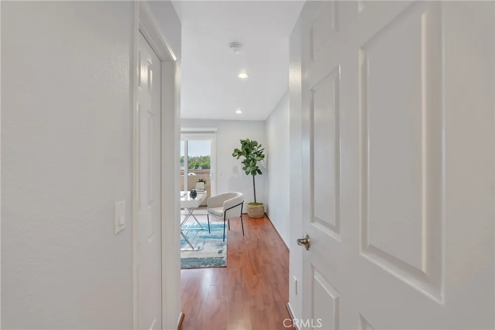 2310 Fairview Street #210 Burbank, CA 91504
