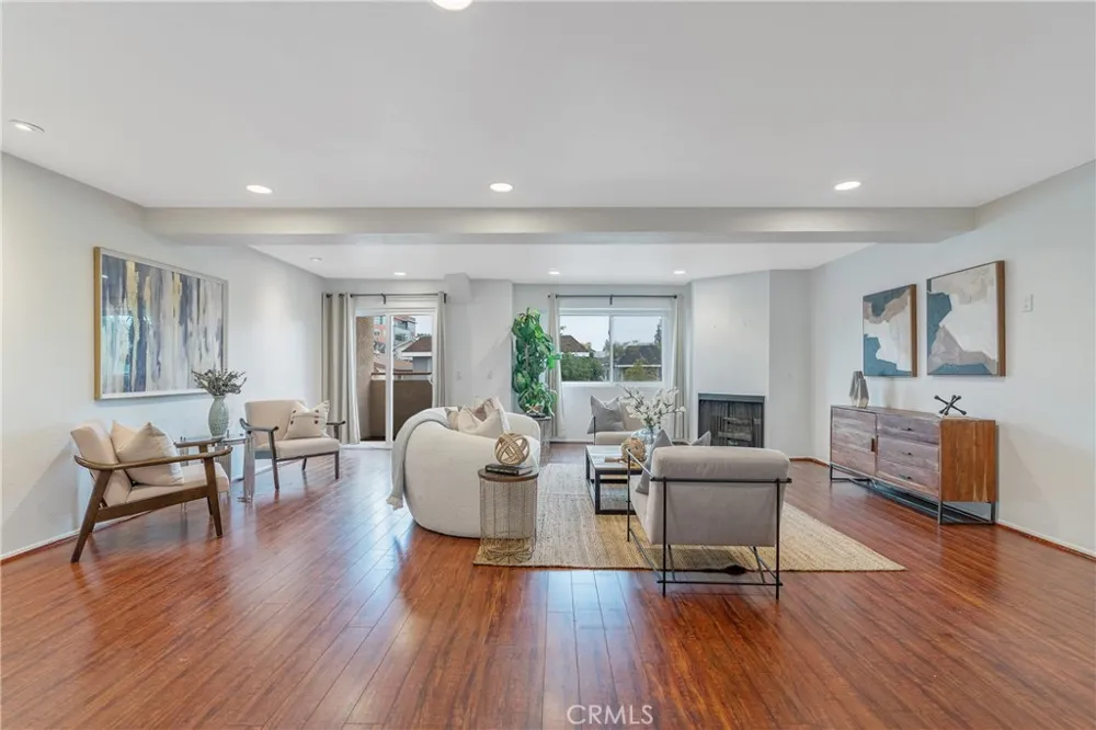 2310 Fairview Street #210 Burbank, CA 91504