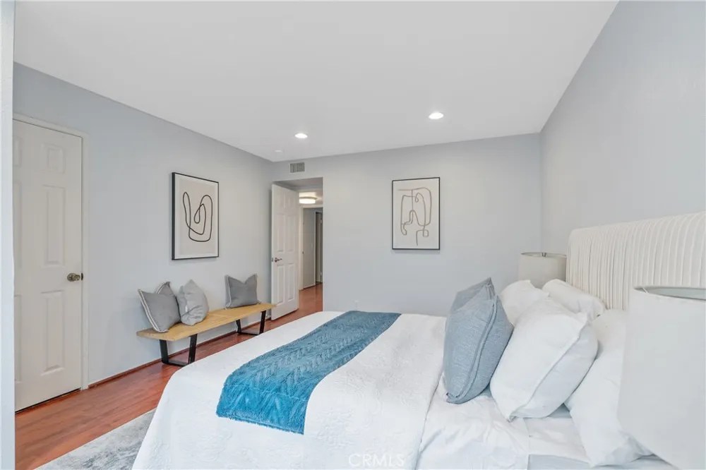 2310 Fairview Street #210 Burbank, CA 91504