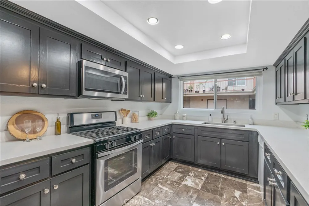 2310 Fairview Street #210 Burbank, CA 91504