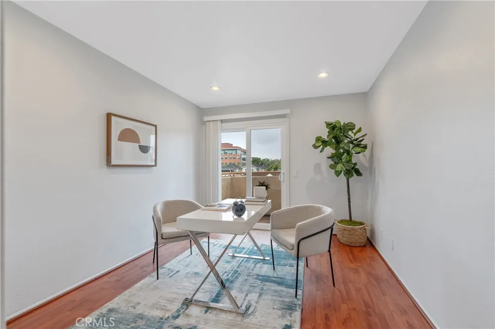 2310 Fairview Street #210 Burbank, CA 91504