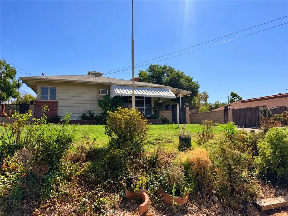 11651 Vista Yucaipa, CA 92399