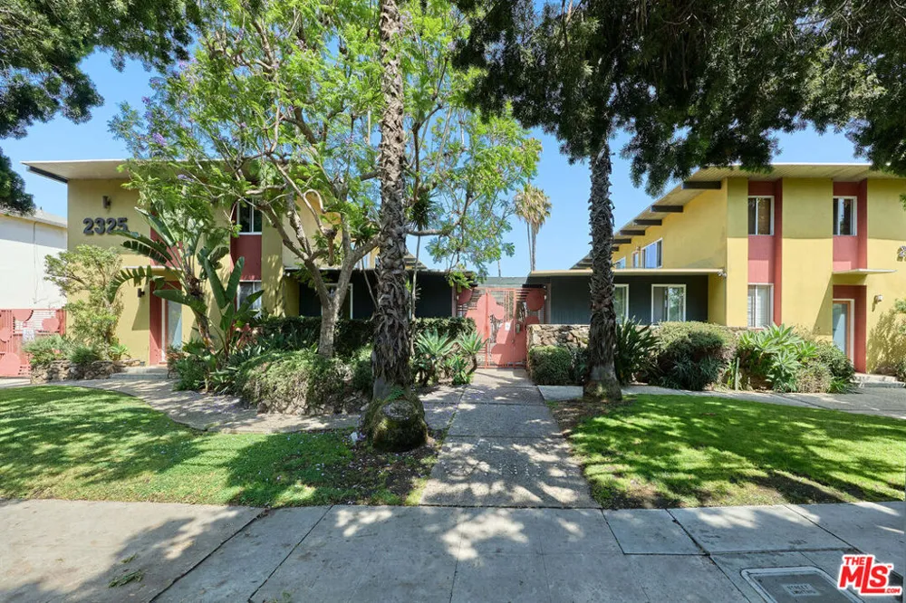 2325 Kansas Avenue #9 Santa Monica, CA 90404