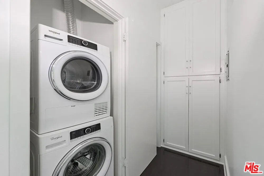 2325 Kansas Avenue #9 Santa Monica, CA 90404