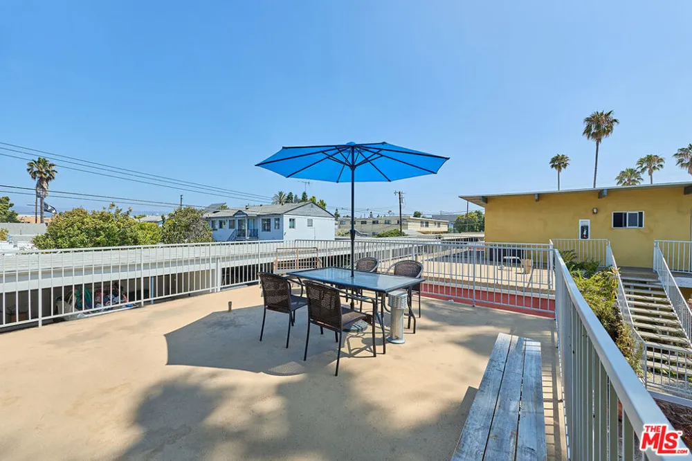 2325 Kansas Avenue #9 Santa Monica, CA 90404