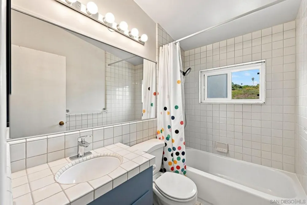 2790 Palomino La Jolla, CA 92037