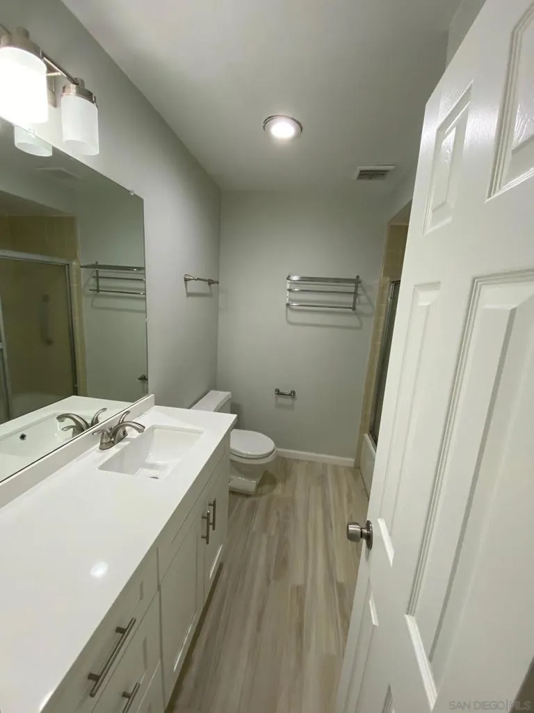 2510 Torrey Pines Rd #211 La Jolla, CA 92037