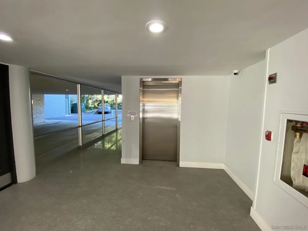 2510 Torrey Pines Rd #211 La Jolla, CA 92037