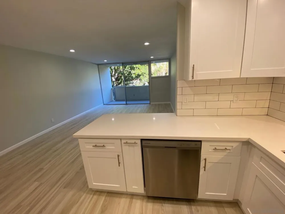 2510 Torrey Pines Rd #211 La Jolla, CA 92037