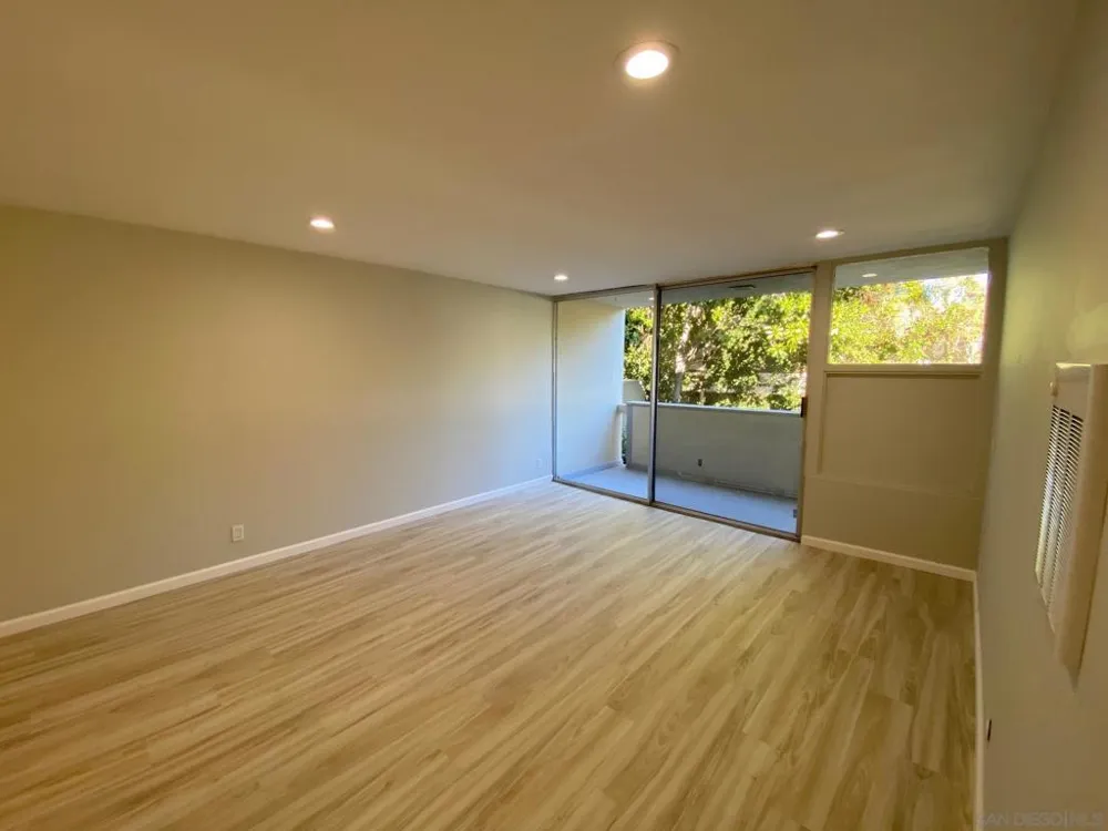 2510 Torrey Pines Rd #211 La Jolla, CA 92037