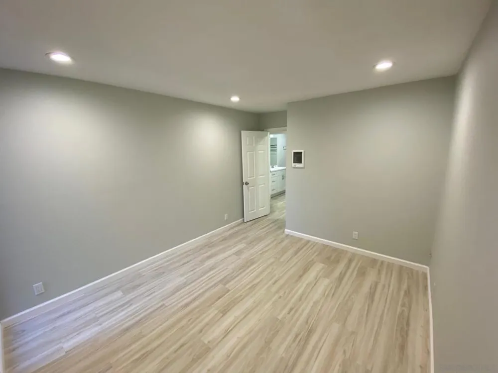 2510 Torrey Pines Rd #211 La Jolla, CA 92037