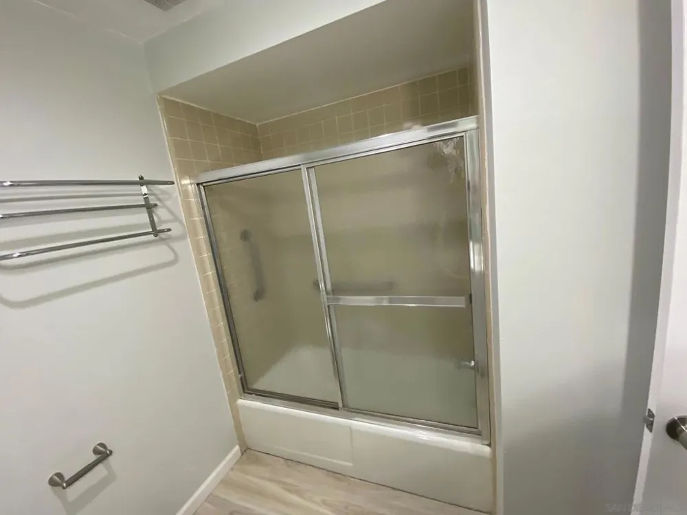 2510 Torrey Pines Rd #211 La Jolla, CA 92037