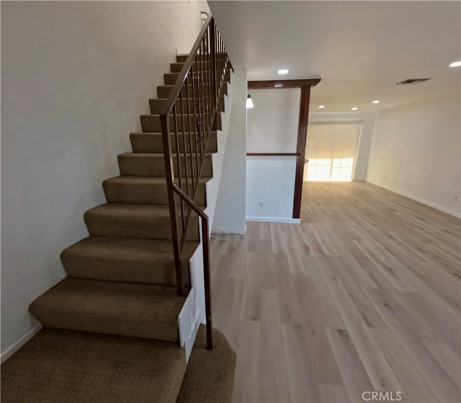1902 W Victory Burbank, CA 91506