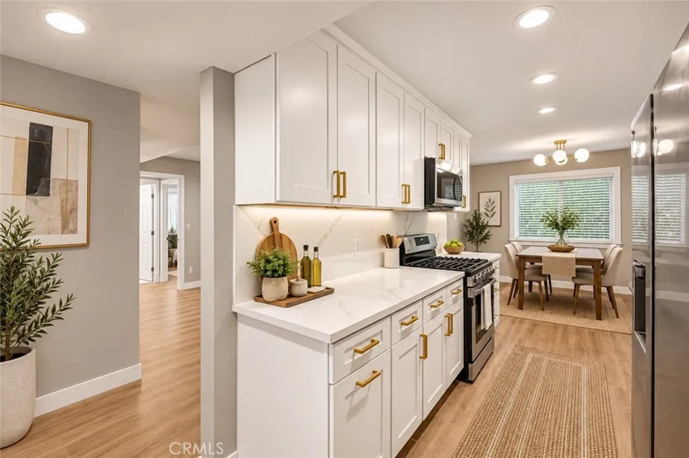 637 West Knoll #204 West Hollywood, CA 90069