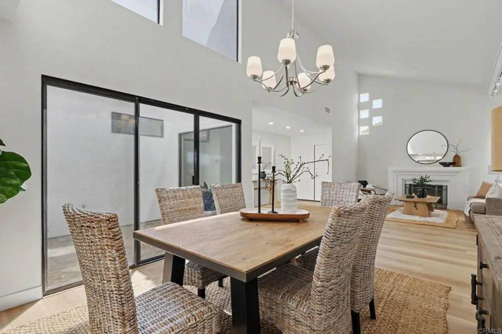 1604 Caminito Asterisco La Jolla, CA 92037
