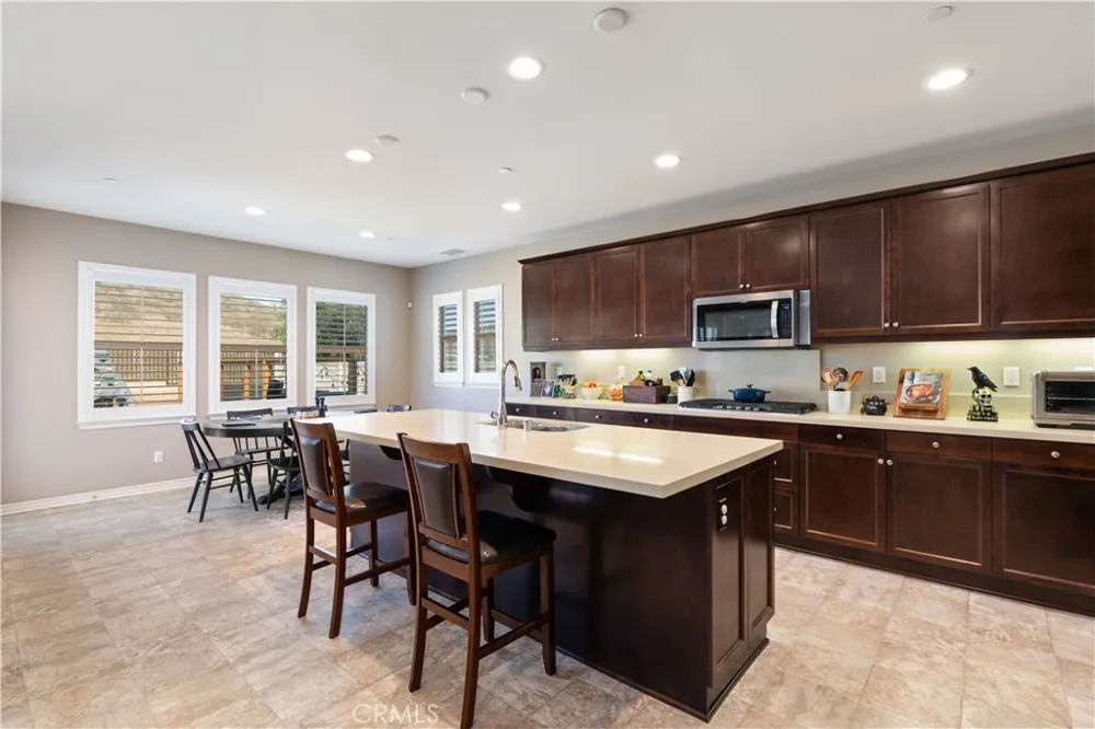 35712 Ginger Tree Winchester, CA 92596