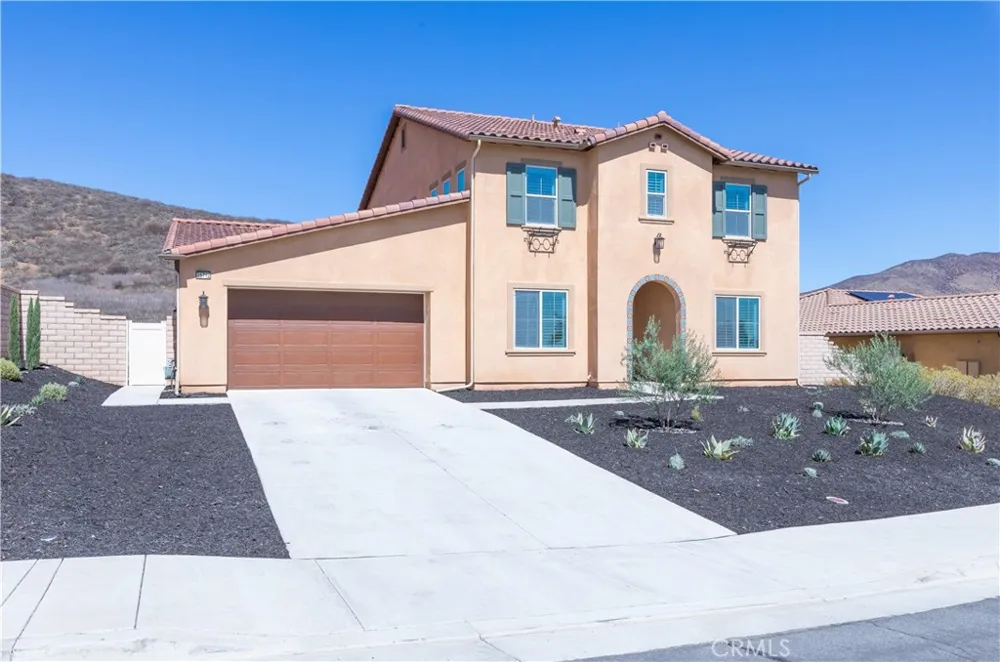 35712 Ginger Tree Winchester, CA 92596