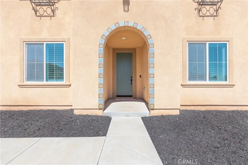 35712 Ginger Tree Winchester, CA 92596